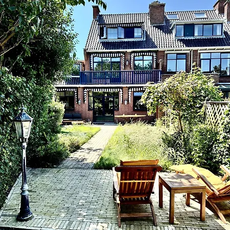Luxury In Quiet Neighbourhood Near Bed & Breakfast Haag